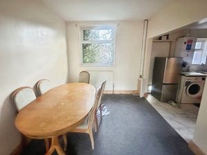 Dining Room- click for photo gallery